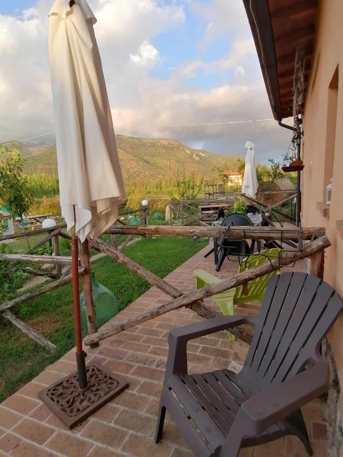 Casale Cavatella Bed & Breakfast Sermoneta Exterior photo